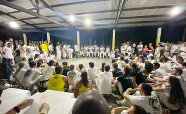HOW TO PLAY THE GAME OF CAPOEIRA