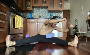 What is the difference between passive and active stretching?