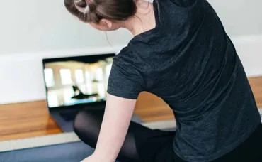 How to Quickly Convert Your Living Room into a Capoeira Workout Space