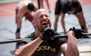 Burn 600 Calories with Capoeira!?